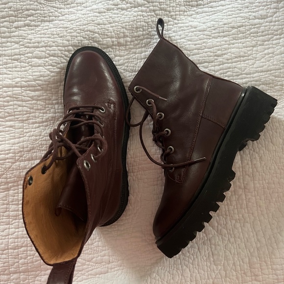 Madewell Dark Cabernet Chunky Boots - Picture 4 of 7